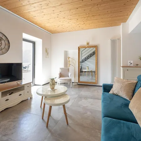 Lora Villa, With View Villa Ossuccio