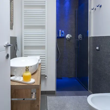 Villa Lora Villa, With View Ossuccio