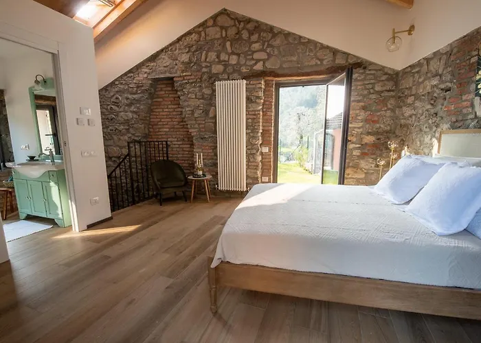 Lora Luxury Villa , With Lake View Villa *