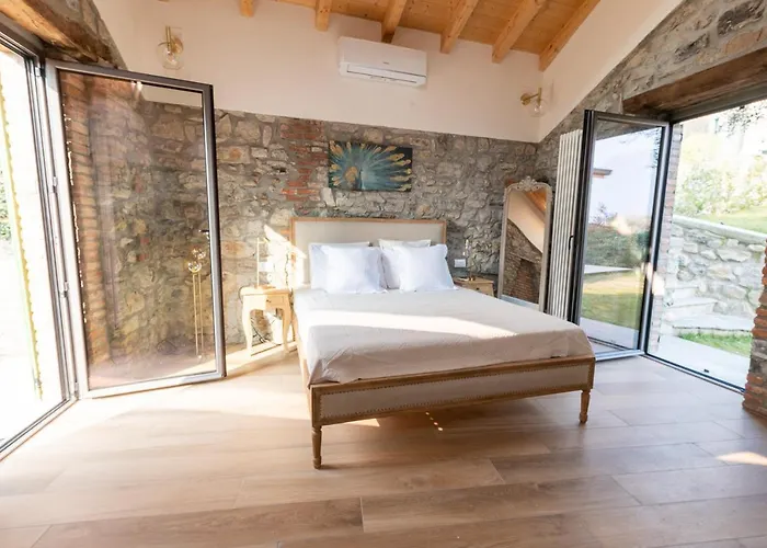 Villa Lora Luxury Villa , With Lake View *