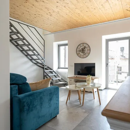 Lora Luxury , With View Villa