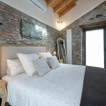 Lora Luxury , With View