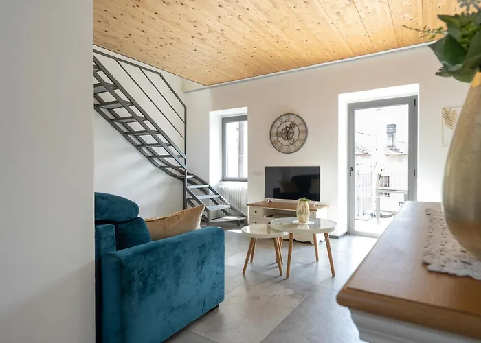 Lora Villa, With View Вилла